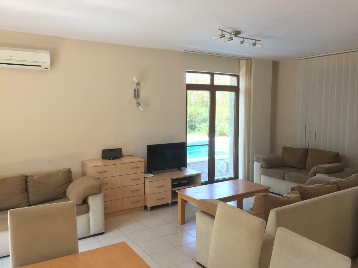 בורגאס Hilltop Villa מראה חיצוני תמונה
